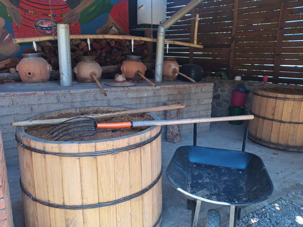 Source: Distilleria Mil Demonios Alemic stills for making Mezcal in Oaxaca, Mexico. Look for "Destillado en Ollas" on the label.